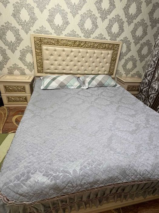 Спальный гарнитур