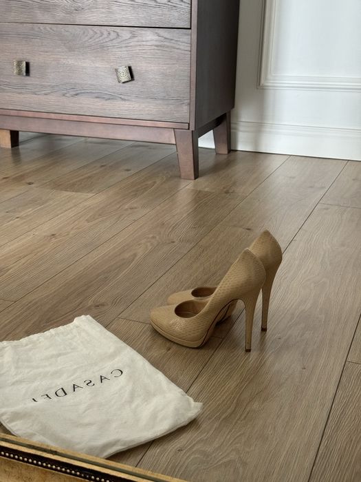 Туфли Casadei, Италия