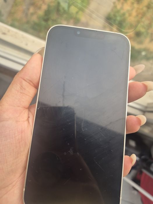 Продам iPhone 13, 128 ГБ