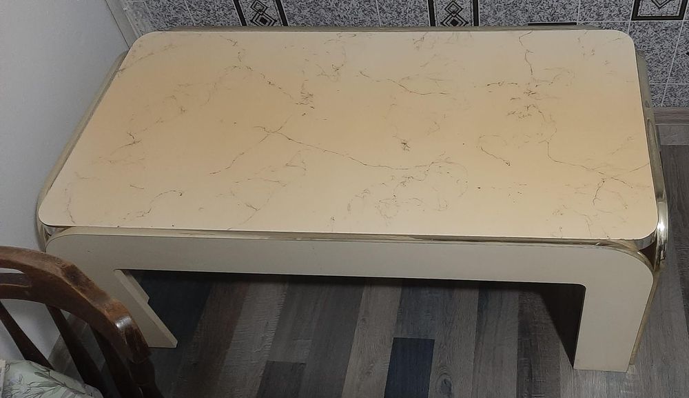 Холна масичка за кафе