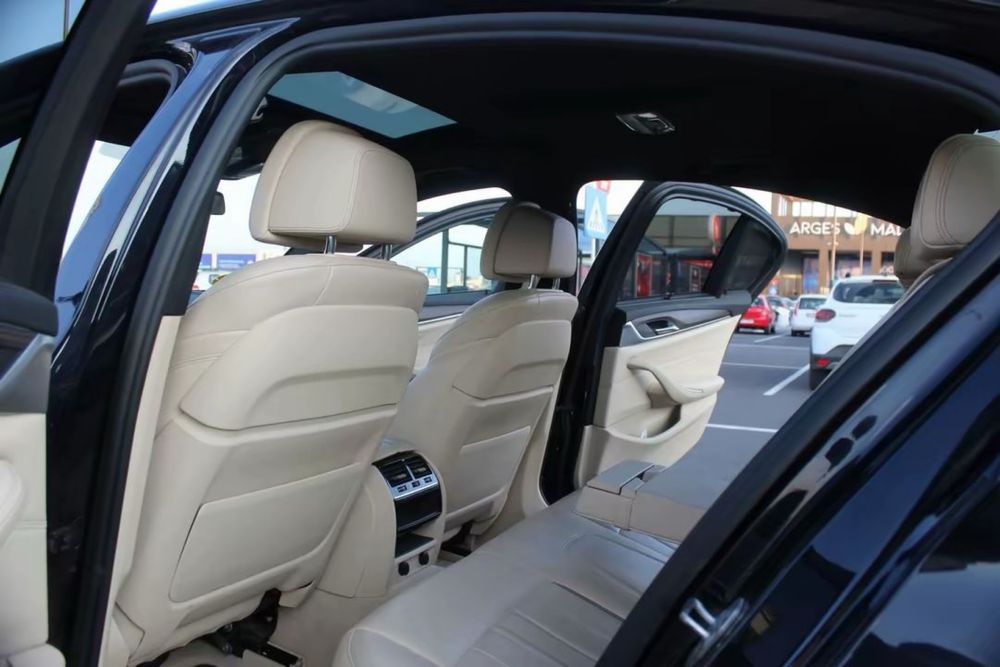 Bmw Seria 5 / 530e / M-paket / Trapa / 2018