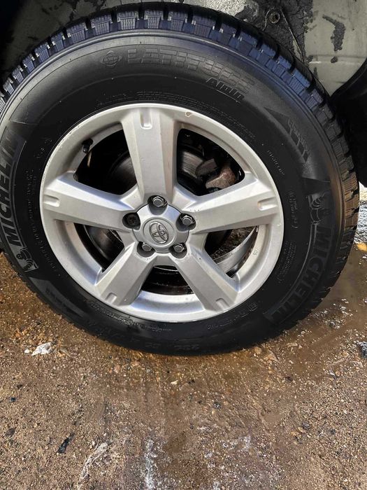 На части Toyota RAV4 2.2 D-4D 136 к.с. 2006 2009