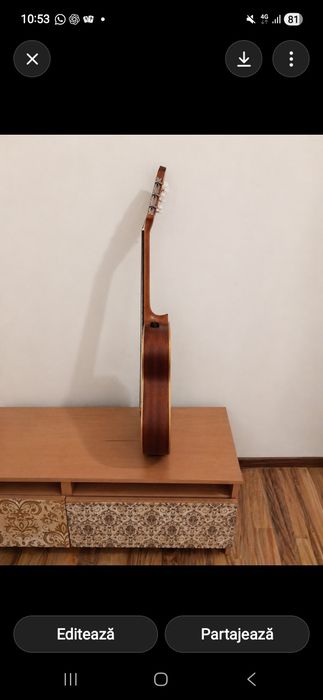 Chitara Ortega pe stanga  R 1 2 1 3/4
