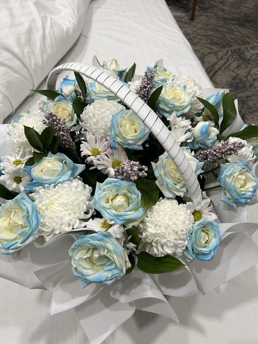 Букет гул, факат бугун 150,000