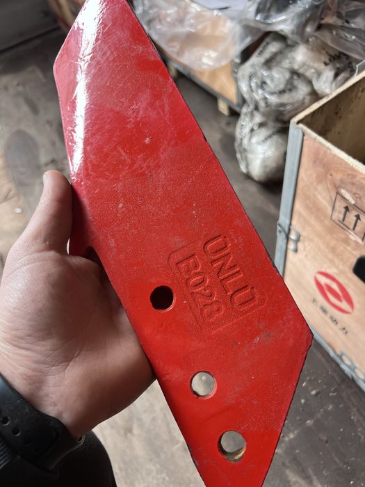 Запчасти на плуг Лемех Долото