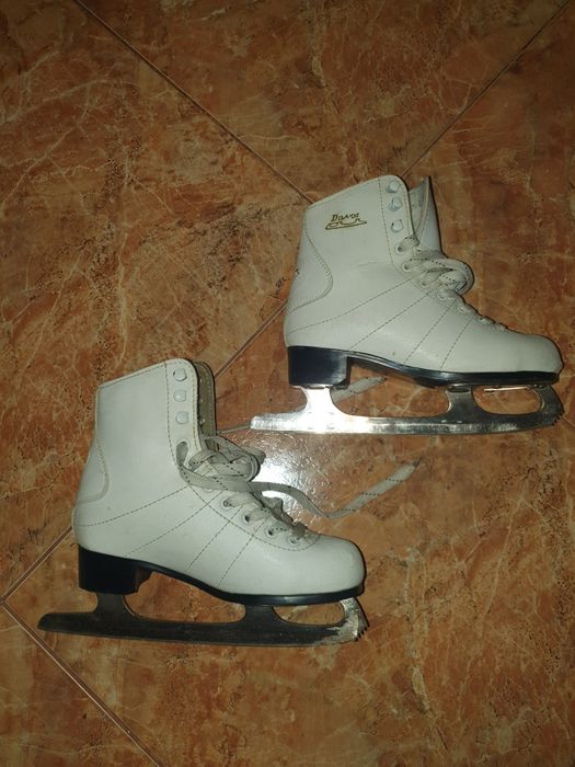 Кънки за лед номер 35