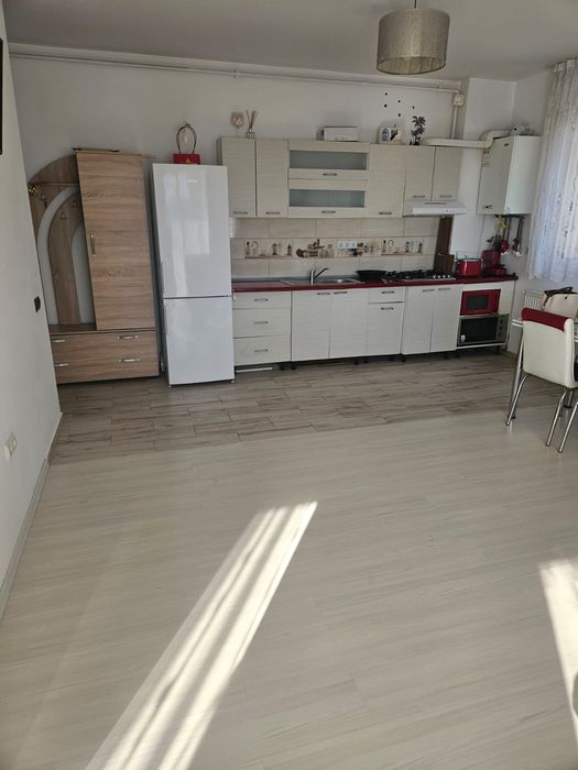 Inchiriez apartament pe Oasului 86-90