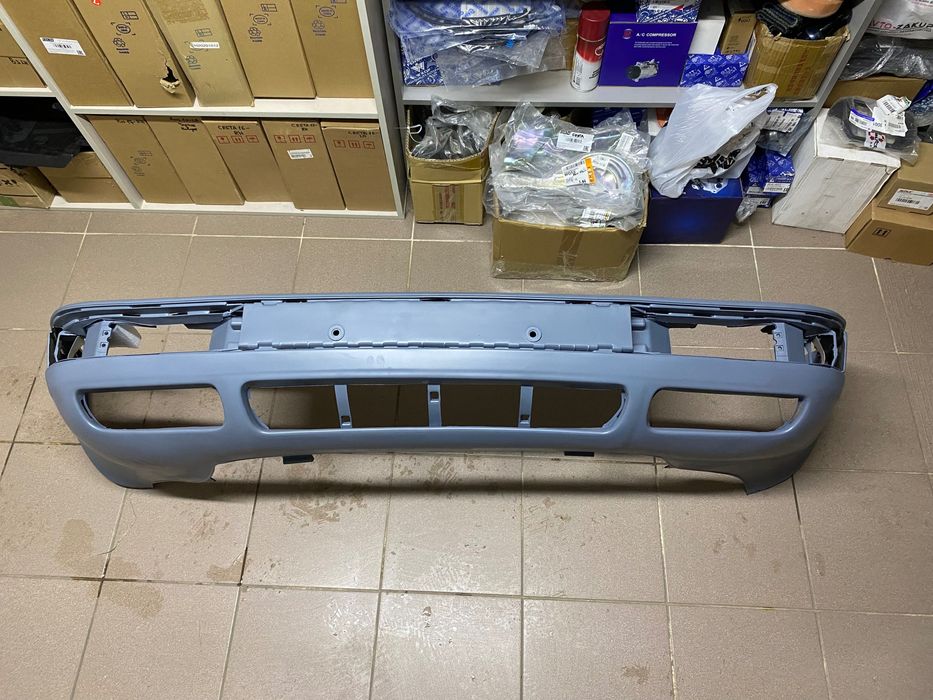 Бампер передний Audi 80 B4 Ауди Б4