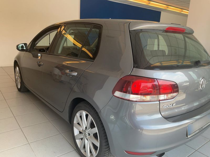 Volkswagen Golf VI 1.6 TDI Highline 2010