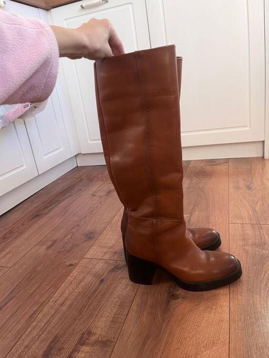 Кожени ботуши Зара