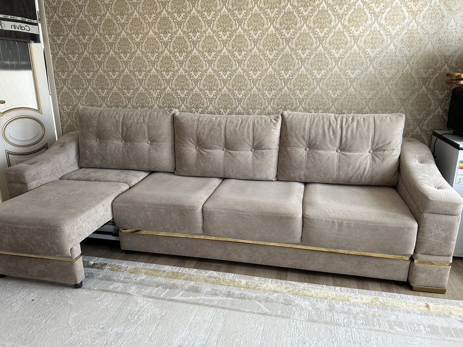 Продам диван 3 метровый