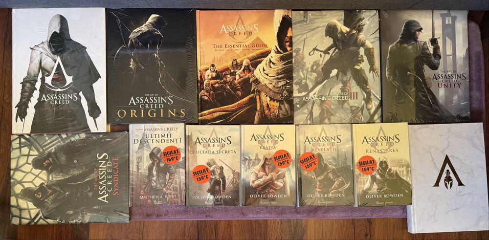 Colectie Assasin’s Creed Jocuri + Carti Hardcover + 3 Figurine