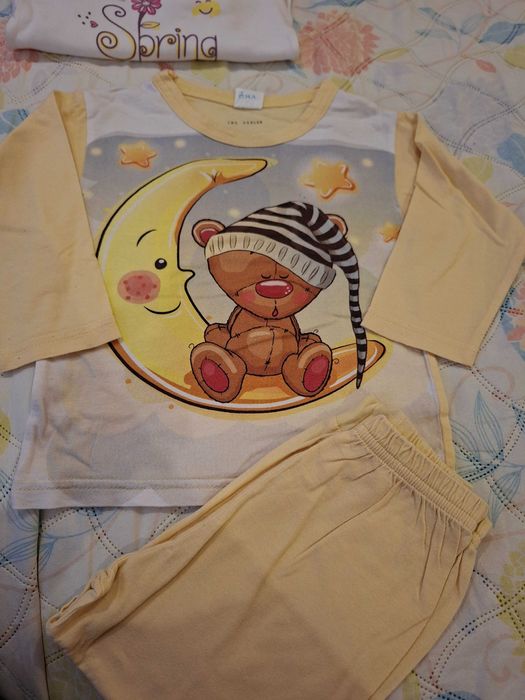 Продавам бебешки дрешки