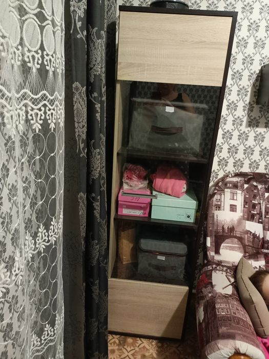 Продам  два шкафчика