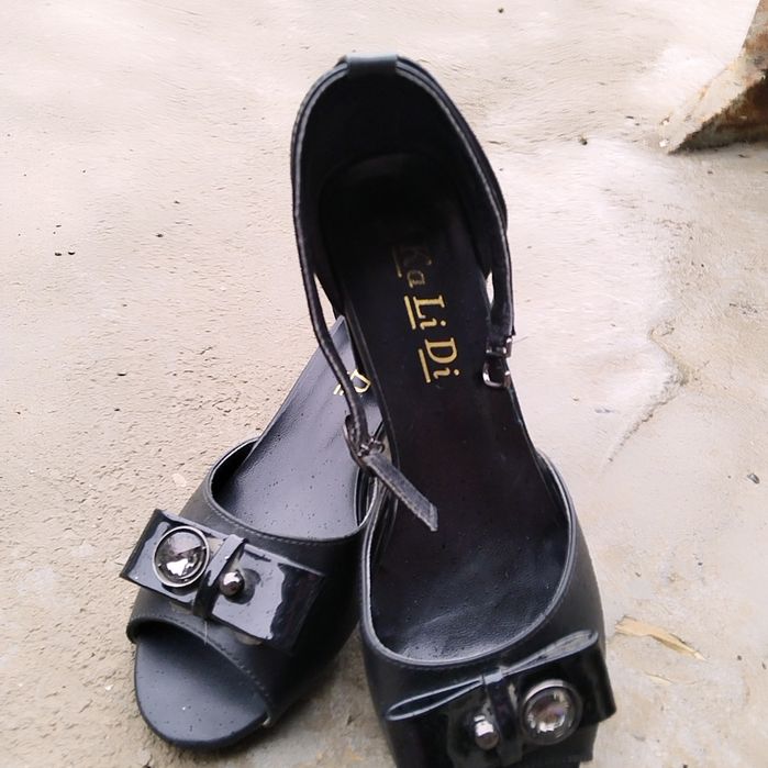 Basanoshka qora rang