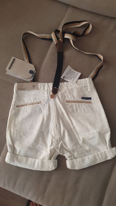 Pantaloni scurti Zara, marimea 3-4 ani, noi
