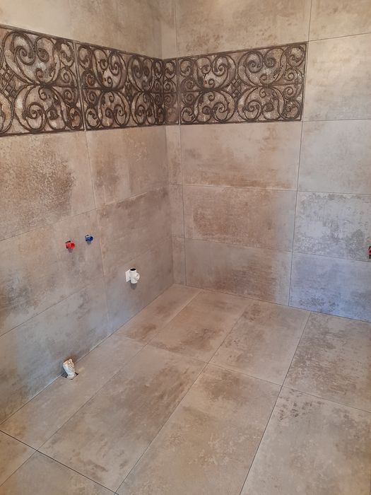 Servicii  de finisaje interioare