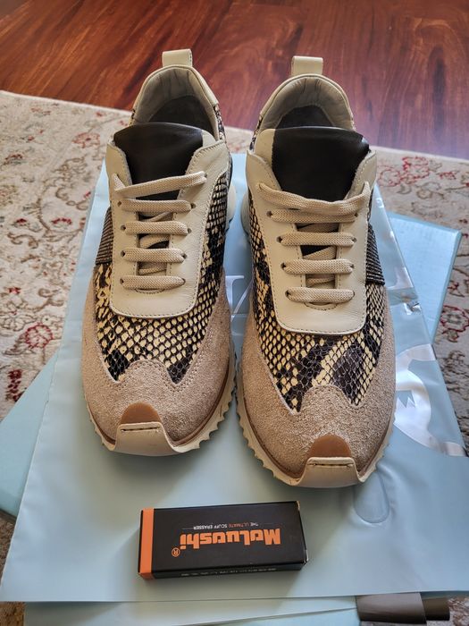 Женские кроссовки Dagem