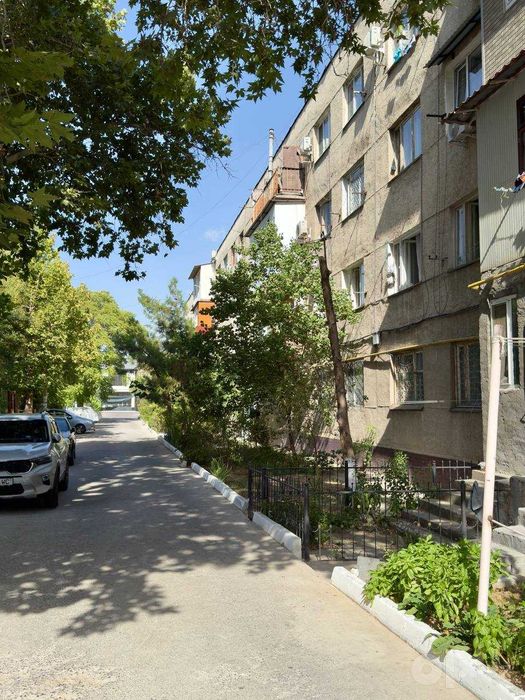 2х комн. 4/4 Около Рисового базара. 35м2 Ул Фитрата. Бывшшее общежитие
