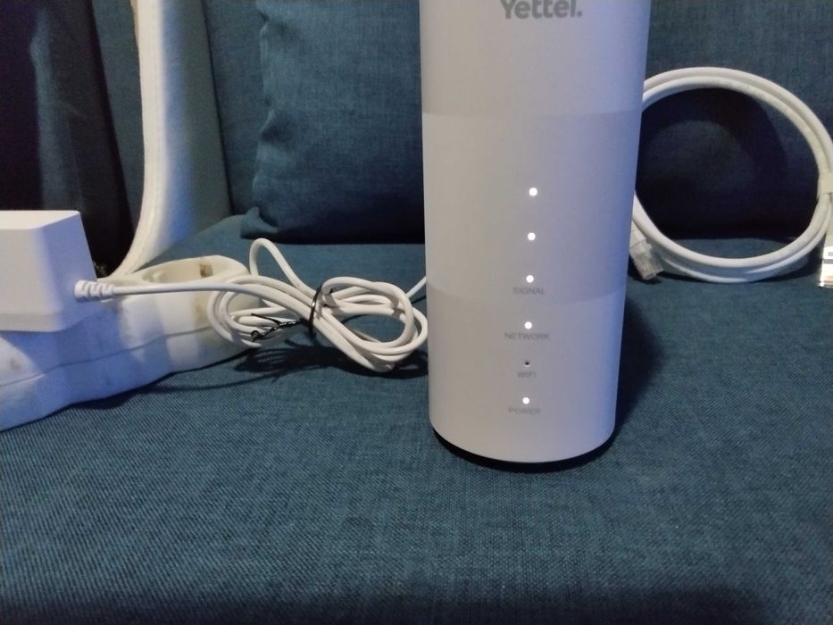 чисто нов 5G сим  картен рутер , за мобилен интернет на Иетел