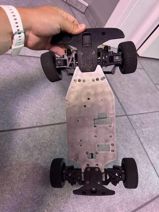 Vand sasiu automodel rc tamiya tg10 1/10 roller