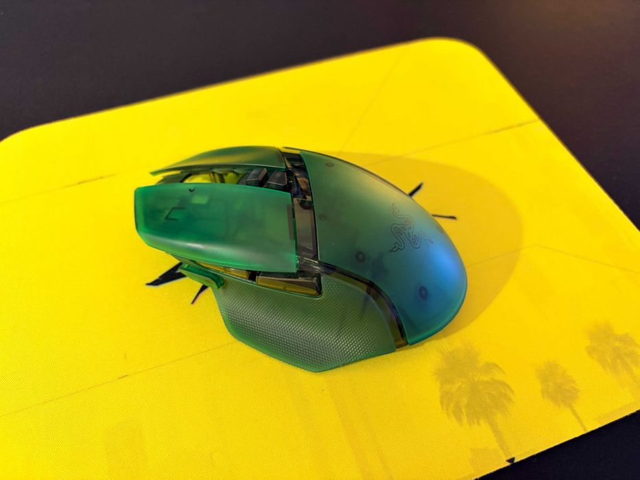Корпус (Shell) за мишка Razer Basilisk V3 Pro — Phantom Green Edition.