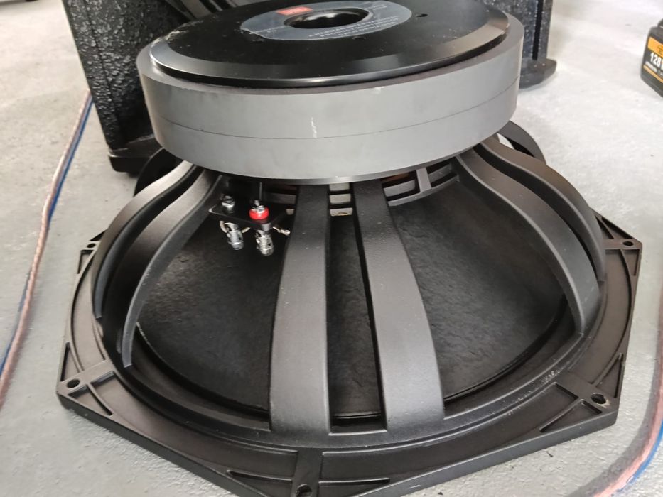 Музыкальная аппаратура