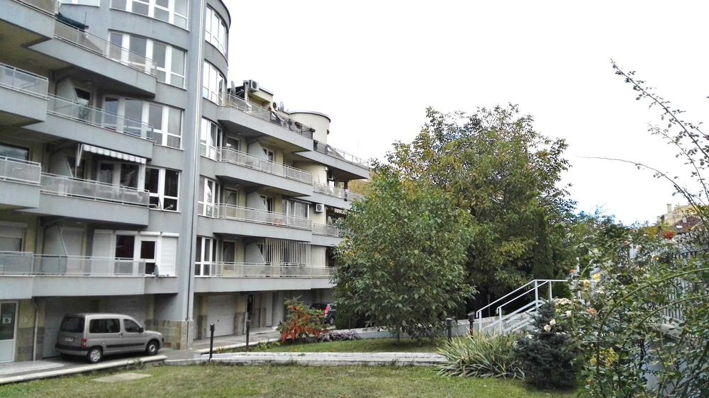 Дава се под наем Тристаен апартамент в София, Бъкстон - 110 кв.м за 800 € - Снимка #12