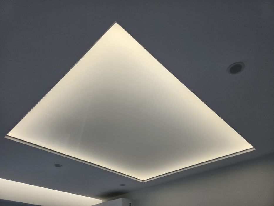 Опънати тавани в Хол, Спалня, Баня, Пловдив и София Опънат таван