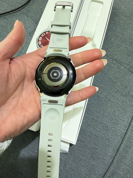 Часовник Samsung galaxy watch 6
