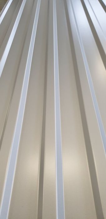 Tabla cutata acoperis si gard