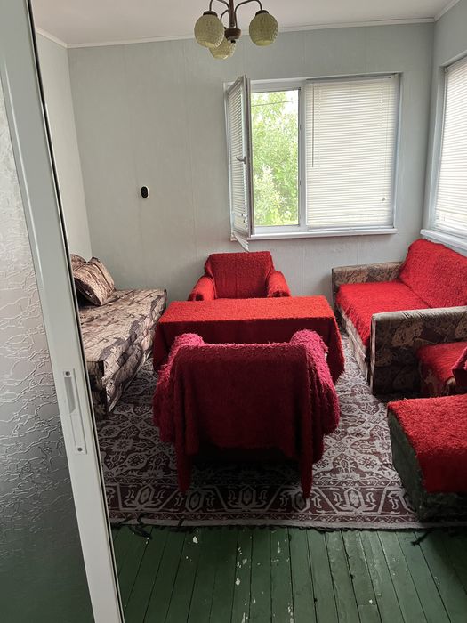 Къща с дворно място с. Краводер