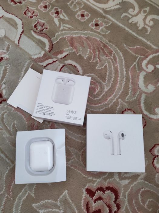 Продам оригинальные AirPods2