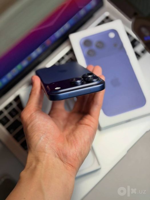 iPhone 17 Pro Deep Blue 256gb