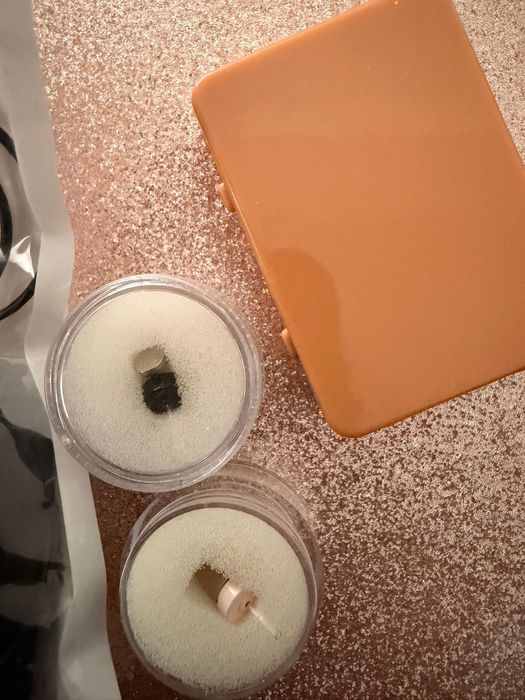 set 2 casti - camera-audio-video-router