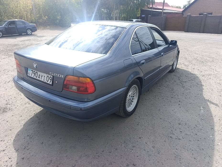 Продам или обменяю на газель BMW 520