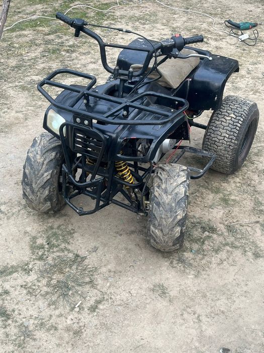 Vand sau schimb atv 125c