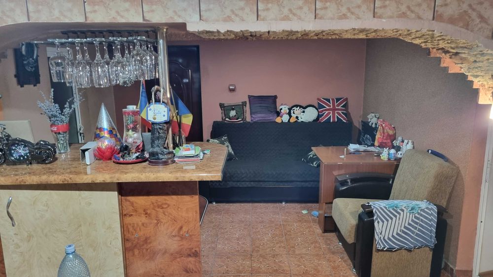 Casa +spatiu comercial Babadag, TL