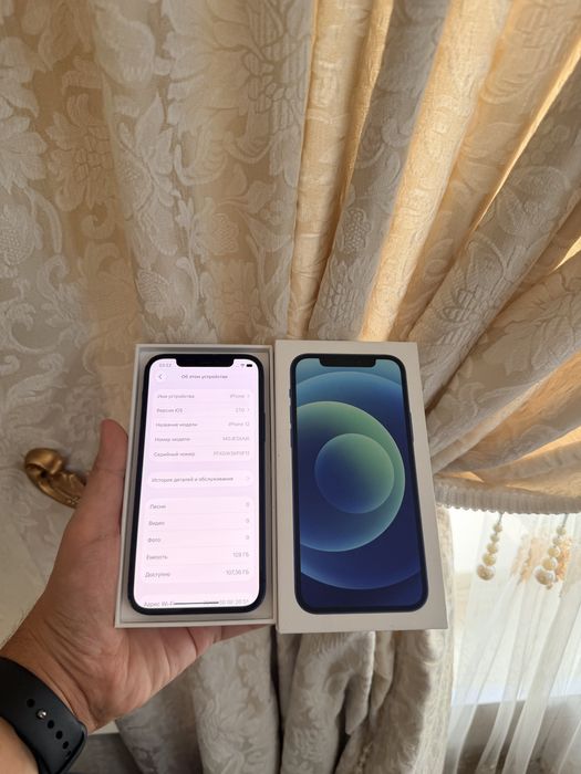 iPhone 12/128Gb - В отличном состоянии