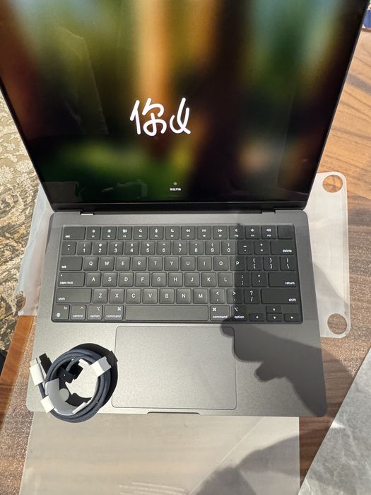 Macbook Pro 14 inch M4 24gb 1TB