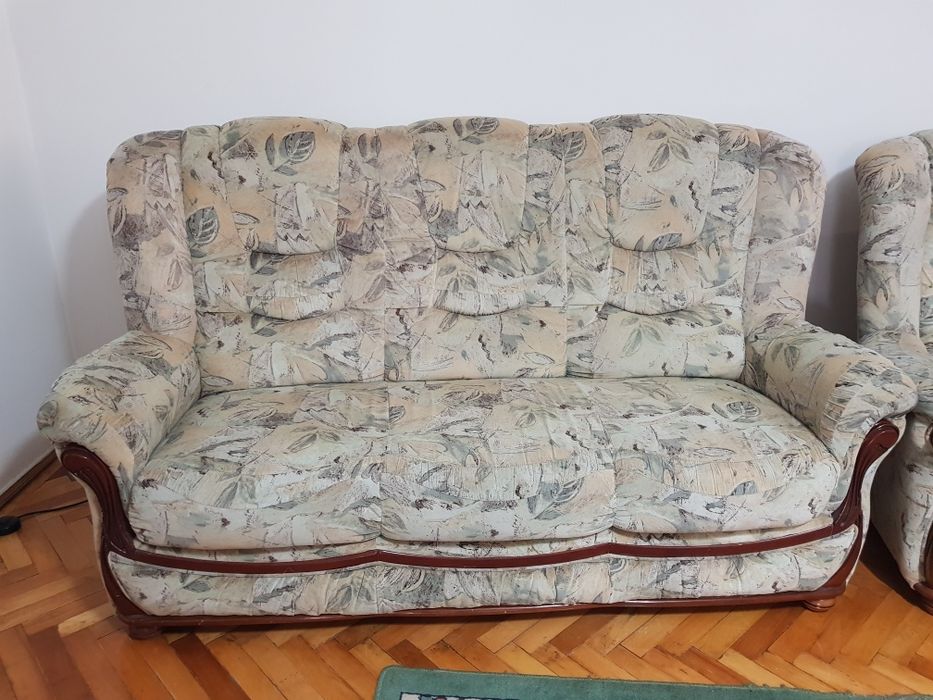 Canapea cu fotoliu