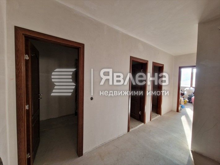 Продава се Тристаен апартамент в Сливен, Център - 176 кв.м за 910 €/кв.м - Снимка #5