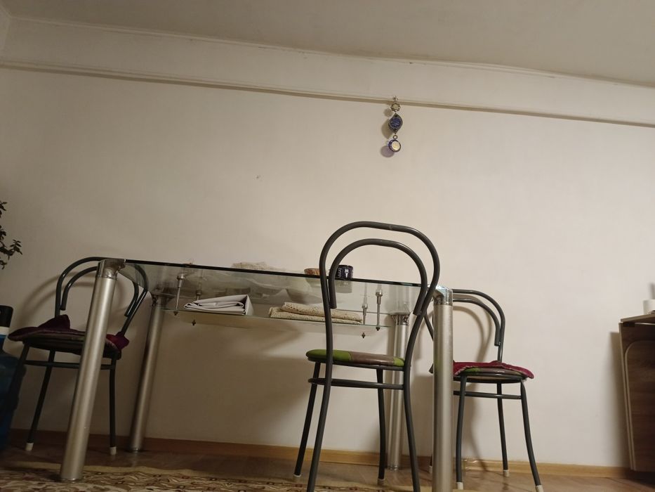 Стулья продается