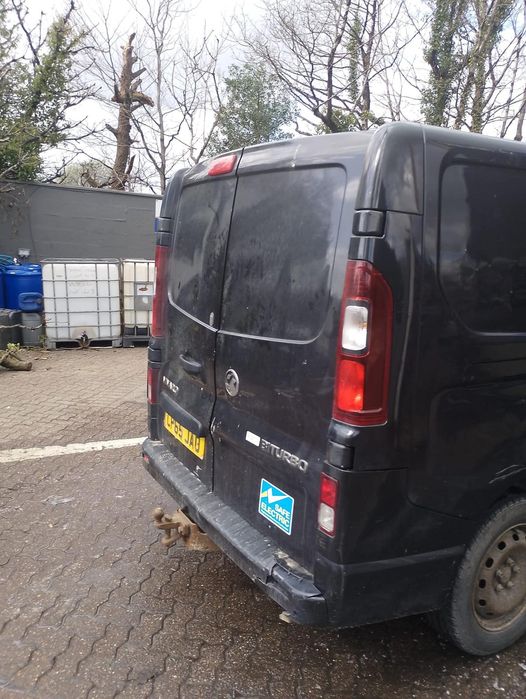 Dezmembrez opel vivaro talento trafic biturbo 1.6 R9M cutie viteze tur