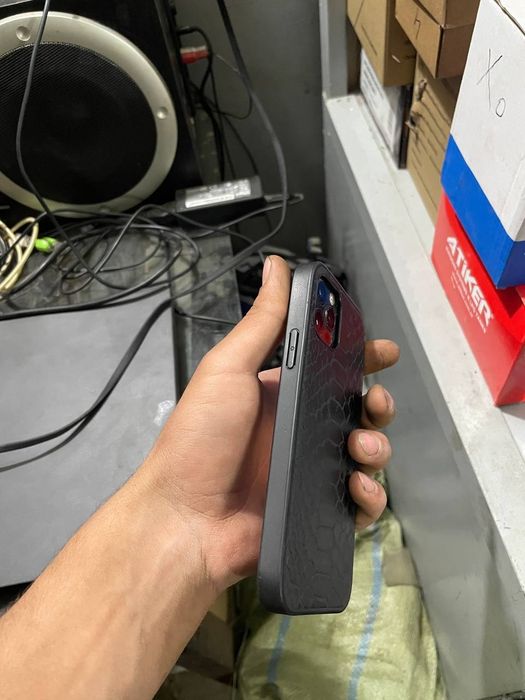 Iphone 12 pro sotiladi