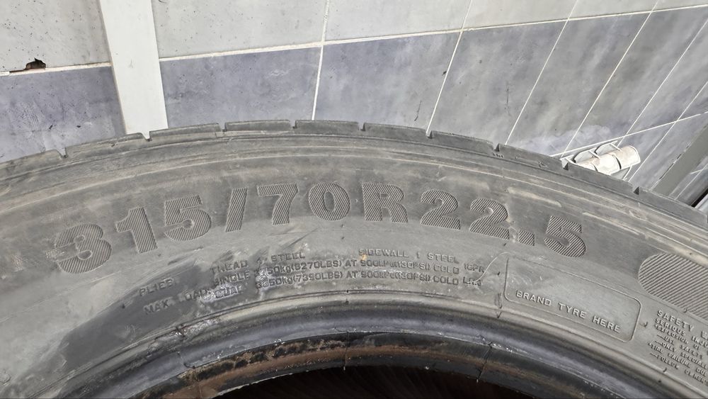 Продам грузовые шины