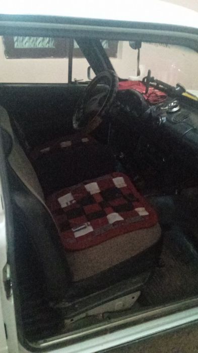 Vaz2106 sotiladi