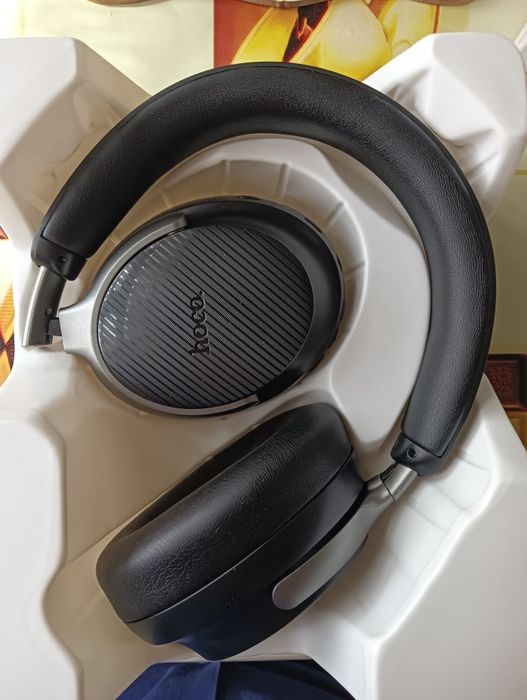 Наушники Hoco почти новые