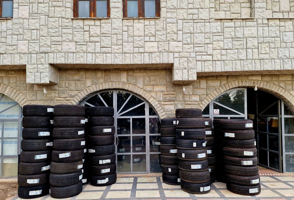 Бусови джанти Ford  16С Перфектно състояние.Замъка Ямбол.