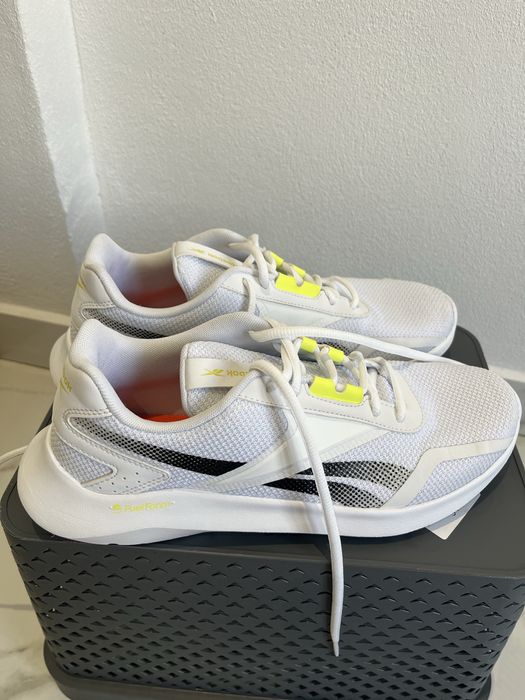 Adidasi Reebok barbati , marime 41 fit 41,5